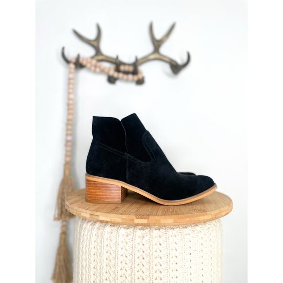 Steve Madden Leo Suede Leather Ankle Boots Size 7.5 Black Minimalist Western - Picture 1 of 10